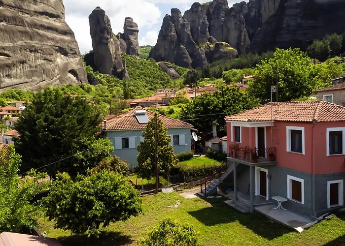 Fani\'S House Under Meteora